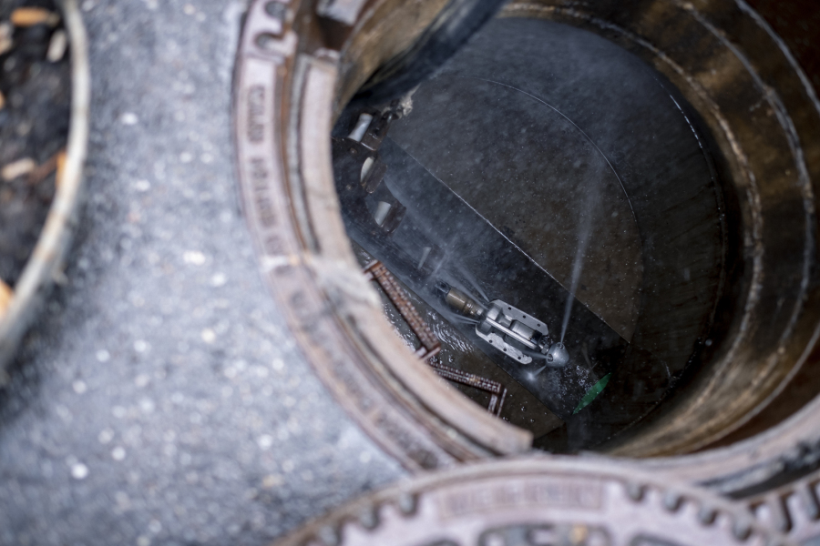 Reinigung, Inspektion, Fräsen Reinigung, Inspektion, Fräsen